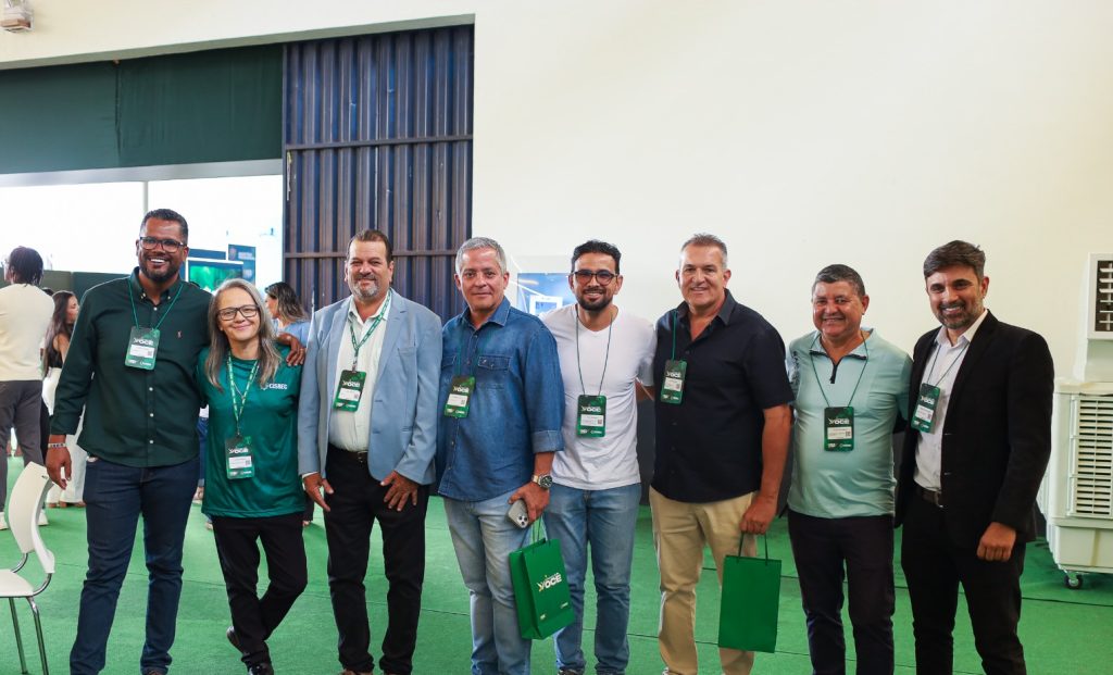 Prefeito de Vespasiano e Vice-prefeito Participam da Abertura da V Feira de Gestão e Serviços do CISREC